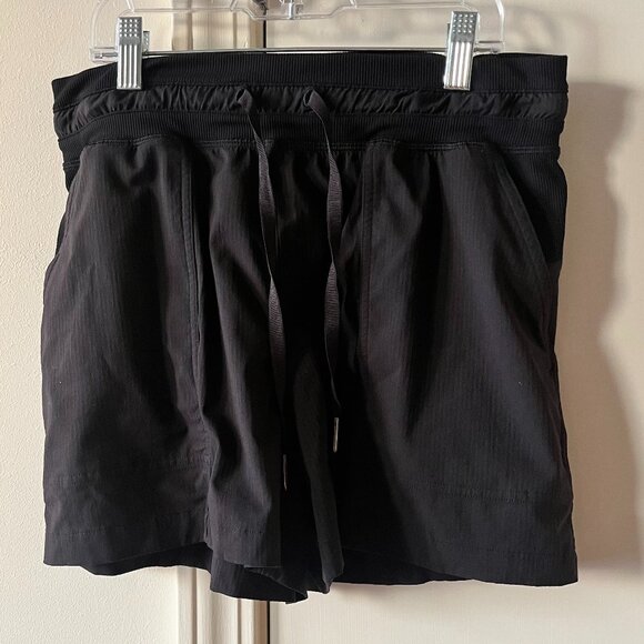 Lululemon Dance Studio HR Short 3.5" Black Size 4 - Picture 2 of 9